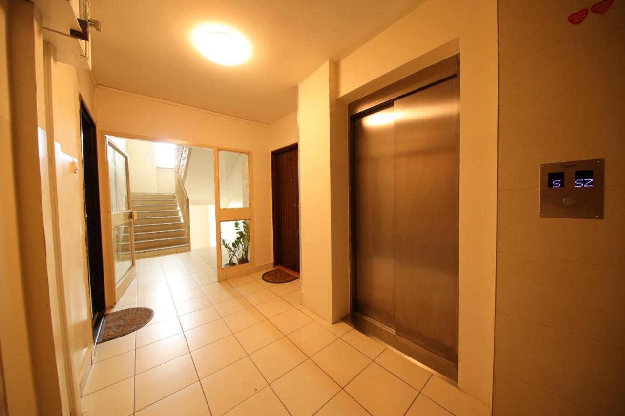 Bronco Apartments Warszawa Eksteriør bilde